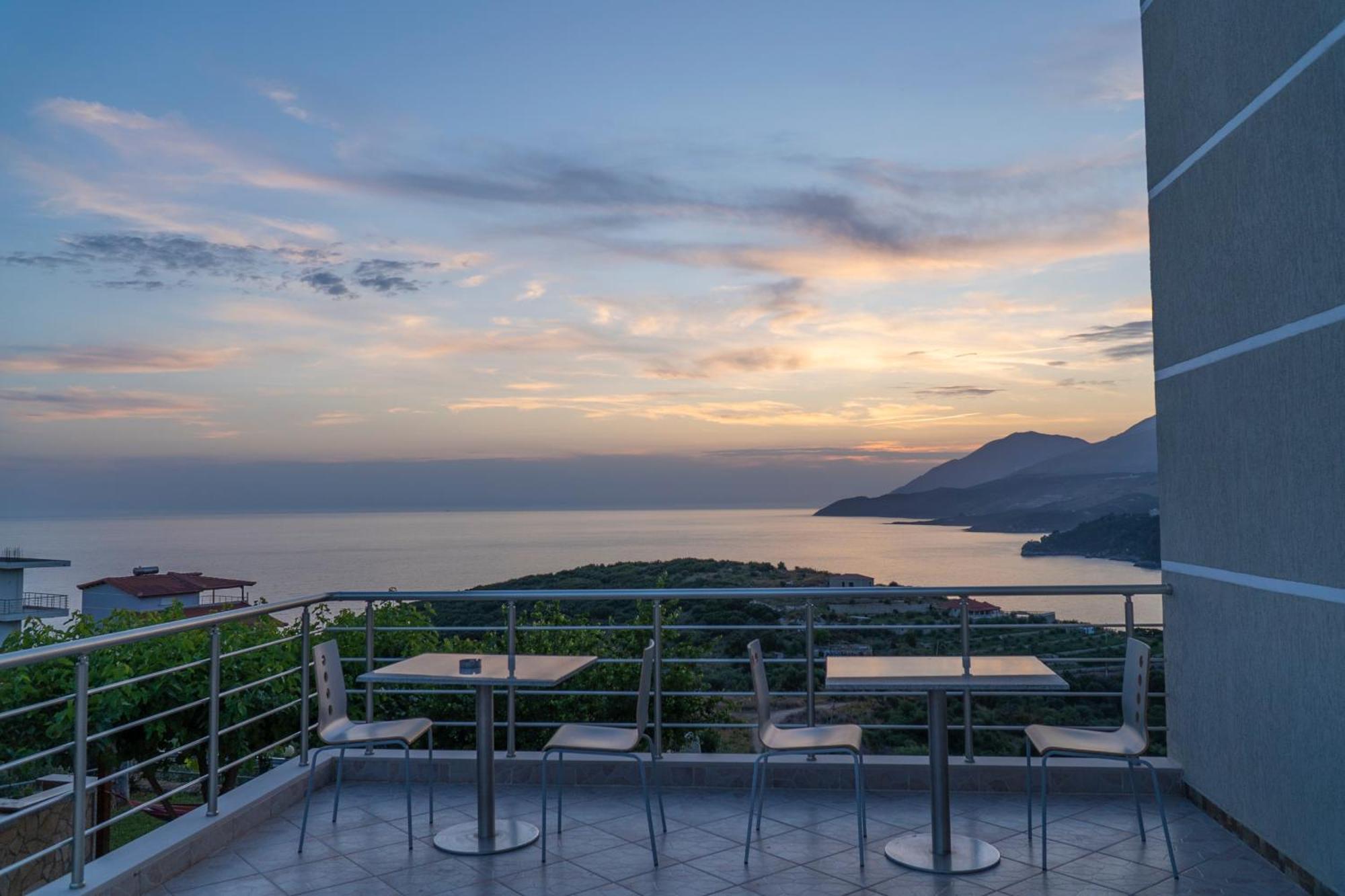 Sunset Serenity Himara Kültér fotó