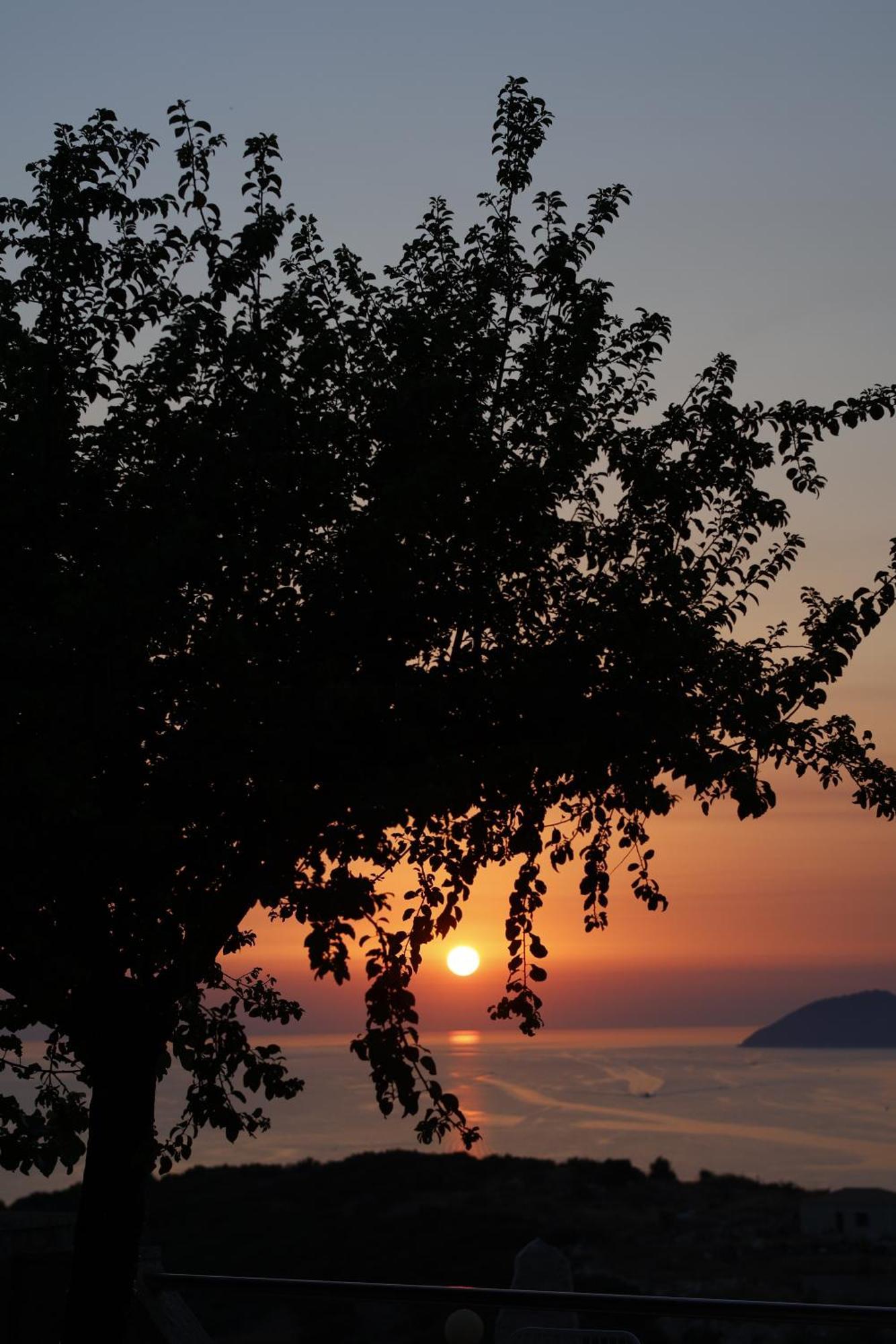 Sunset Serenity Himara Kültér fotó